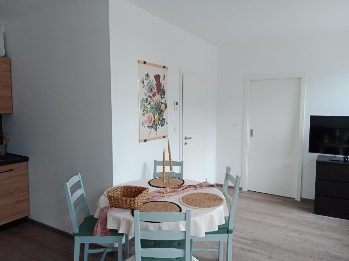 J&Z Apartman Όλομουτς Εξωτερικό φωτογραφία